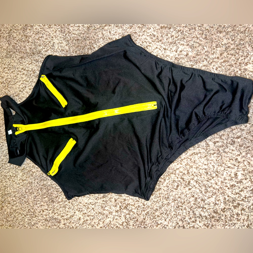 Women’s SwimSuit .